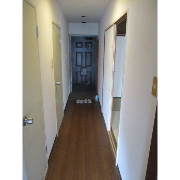 広い玄関でお客さんをお出迎えできます