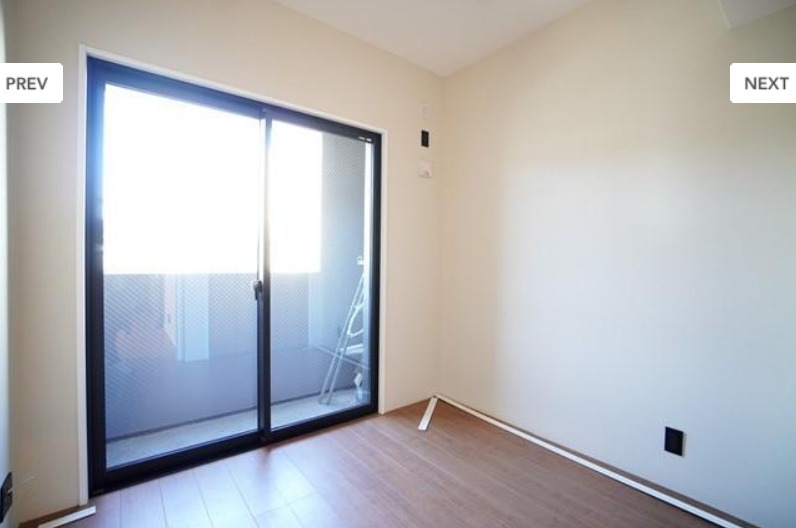 南西向きで日当たり良好なバルコニーですね