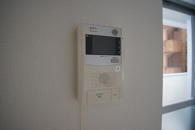 モニタ付きで来客時も安心