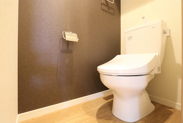 ウォシュレット完備