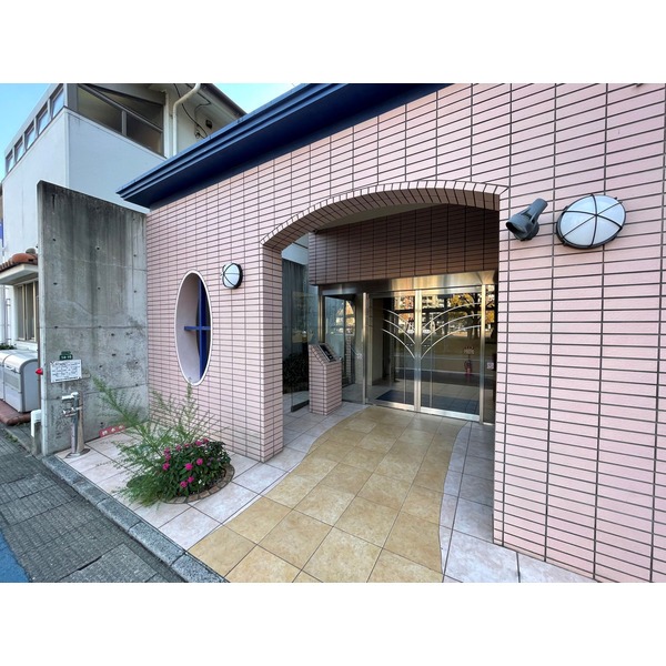 オートロック付きでセキュリティもバッチリ