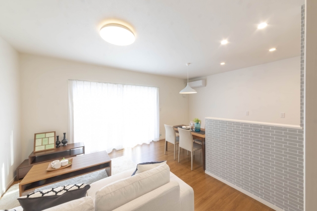 オシャレなカウンターキッチンのお部屋です