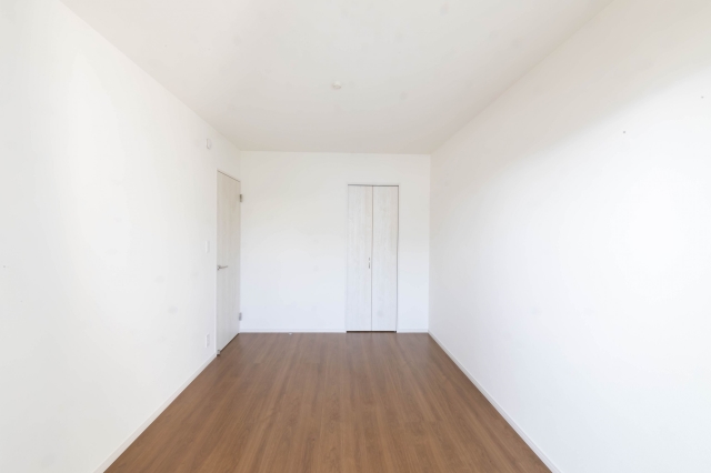 寝室に丁度いい大きさです