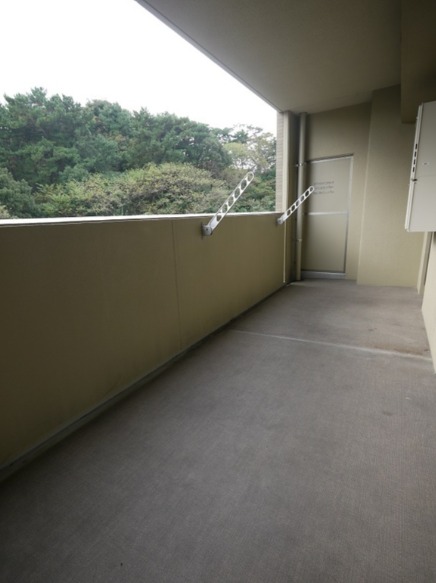 洗濯物はこちらへどうぞ。