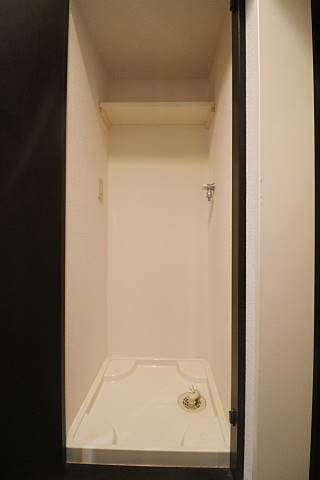 玄関にありますがドアで隠せます