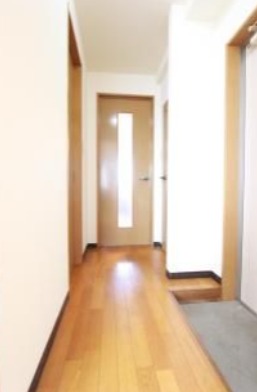 玄関からはこのようになっています。