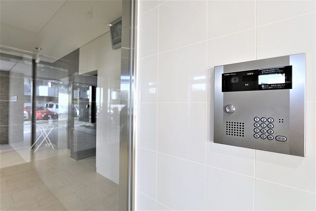 オートロックがあれば女性の方も安心