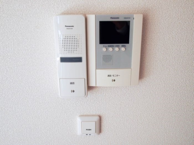 女性の方も安心のモニターフォンです