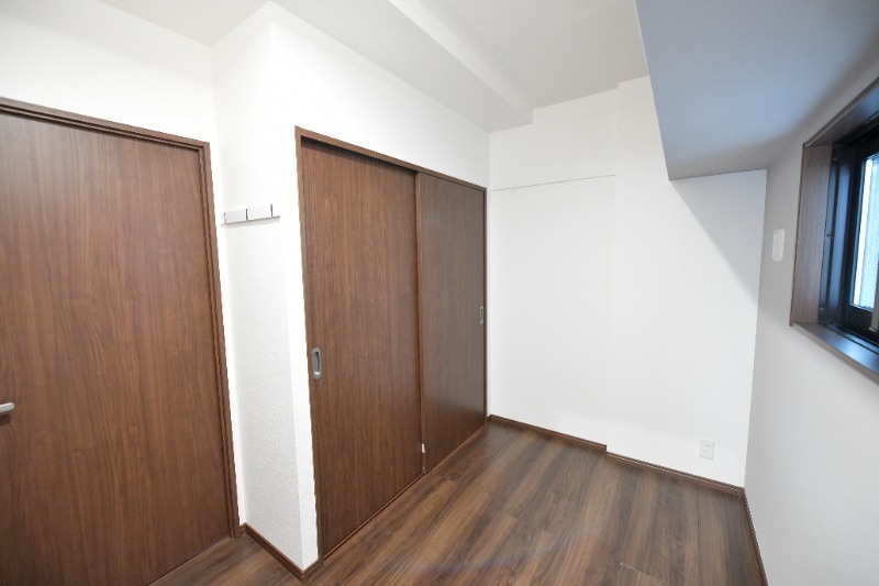 こちらは寝室にいかがでしょうか