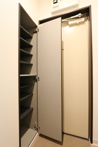 靴が多い方も安心の収納量です