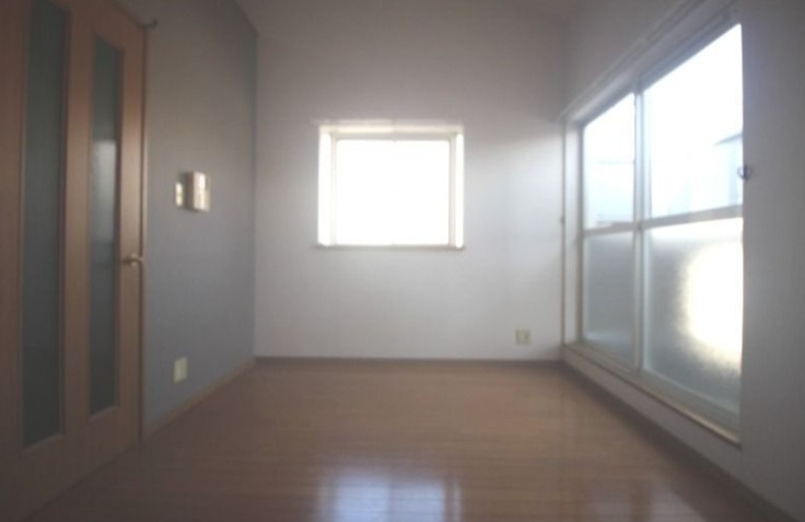 広々6帖越えの洋室です