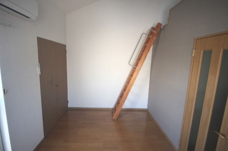 家具の配置がしやすいお部屋です