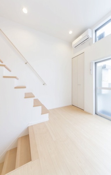 洋室の別角度になります。