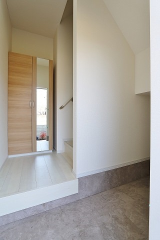 荷物があっても窮屈感を感じませんね