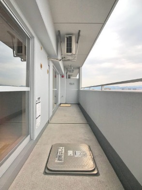 天気のいい日はこちらで洗濯物を干せます