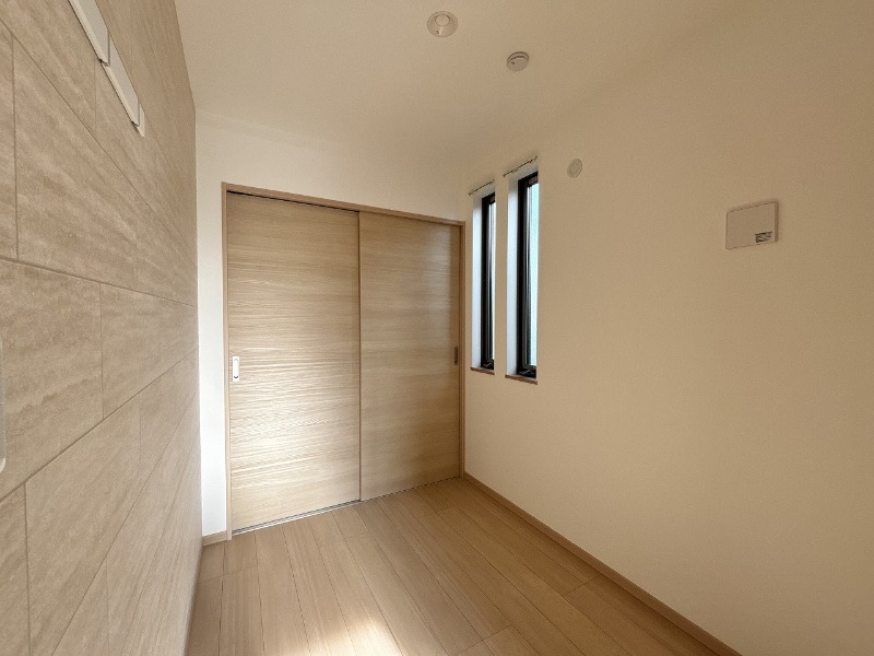 お洋服が多い方でも安心の収納力