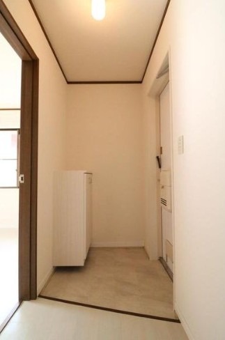 玄関はこのようになっております。