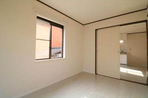 こちら寝室にいかがでしょうか？