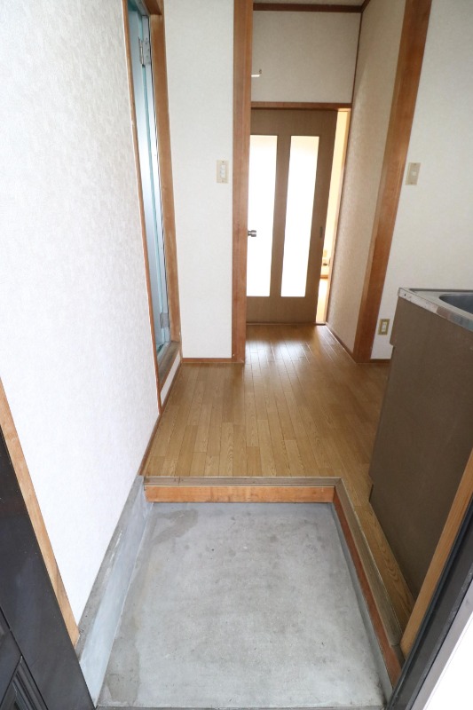 玄関はこのようになっています。