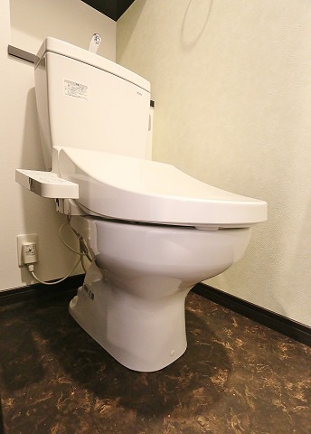 嬉しい温水洗浄便座機能付き