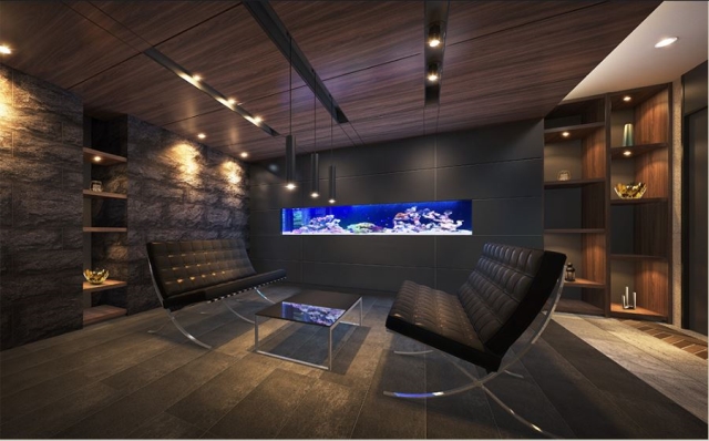 エントランスには水槽がございます