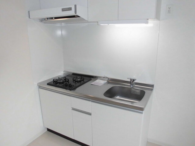 2コンロの広々キッチン