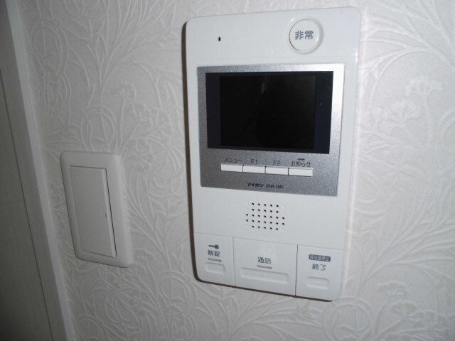 モニター付きインターホンで来客時も安心です