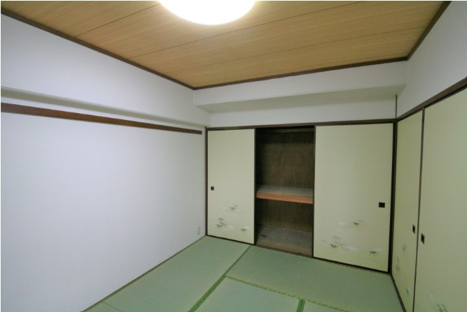 リビング横の和室は落ち着きますね