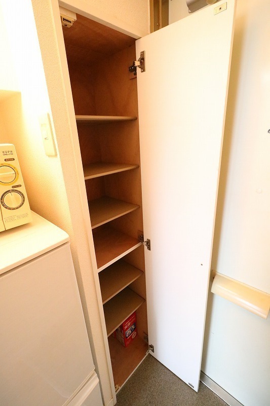玄関収納もございます。