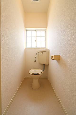 窓付きで匂いも安心です。