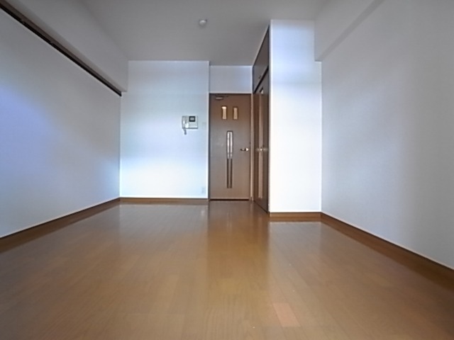 別角度から見たリビングです。