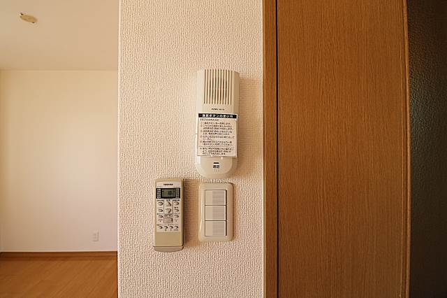 来客者は音声対応です。