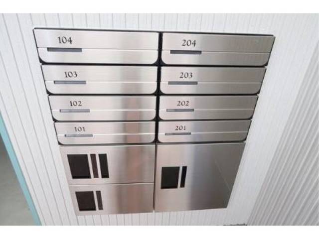 宅配ボックスございます