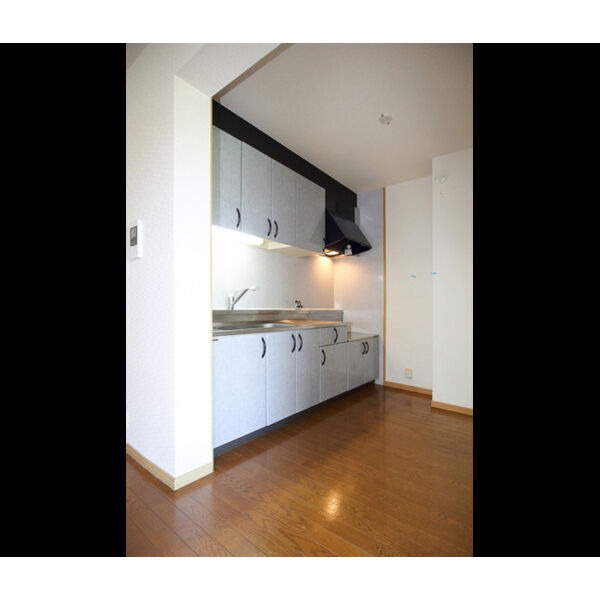 広々としてお料理がはかどりますね