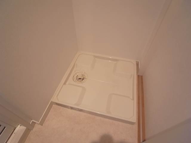 室内に洗濯機が置けます