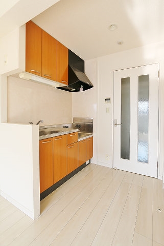 収納たっぷりのキッチンです