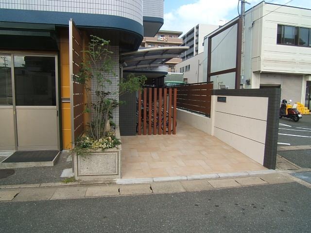 エントランスも綺麗にされています