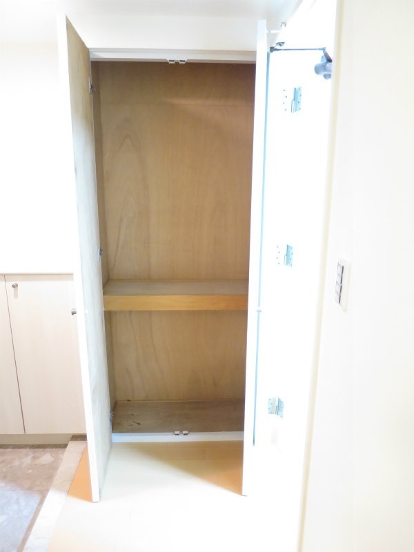 お荷物はこちらへ。