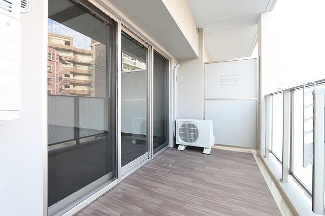 広々バルコニーでお洗濯物もらくらく