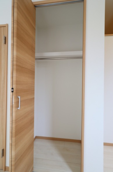 クローゼットは容量たっぷり