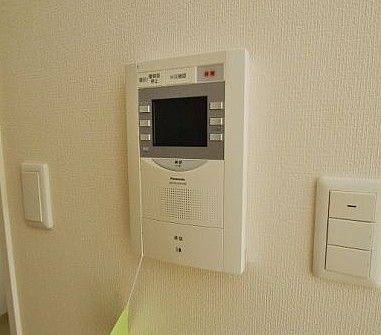 モニターホンで安心です。