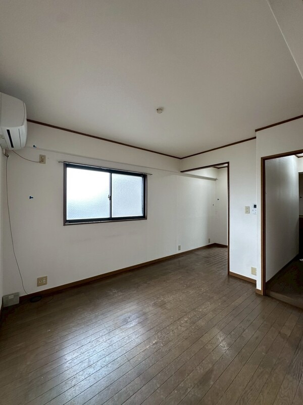 エアコン完備で年中快適に過ごせます