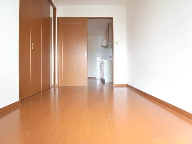 二面彩光のお部屋です