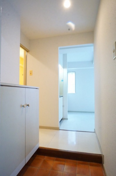 玄関からはこのようになっています。