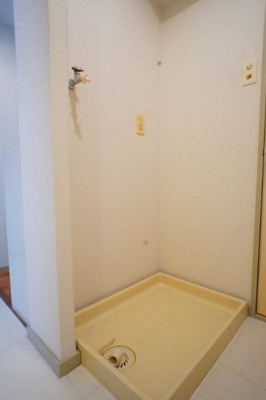 洗濯機は室内に置くことができます。