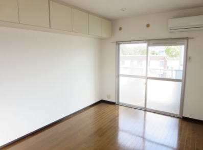 明るい洋室です。