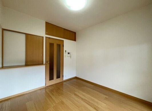 家具の配置がしやすいお部屋です