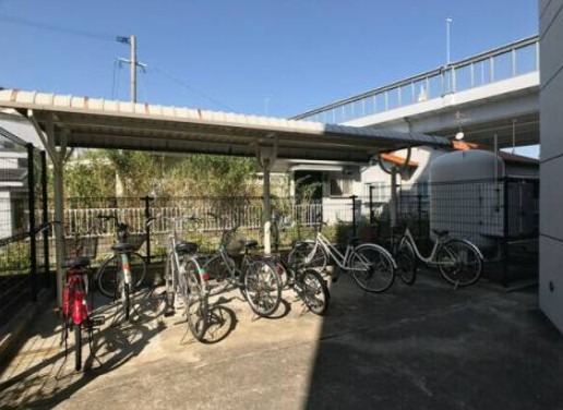 駐輪スペースもございます