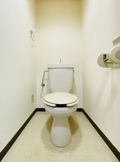 清潔感のあるトイレですね