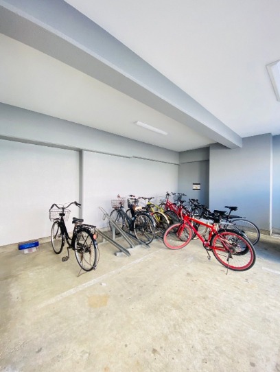 敷地内駐輪場あります